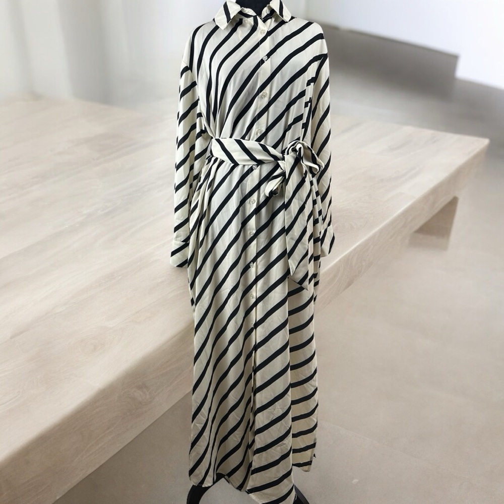 Brand: ELOQUII size 14